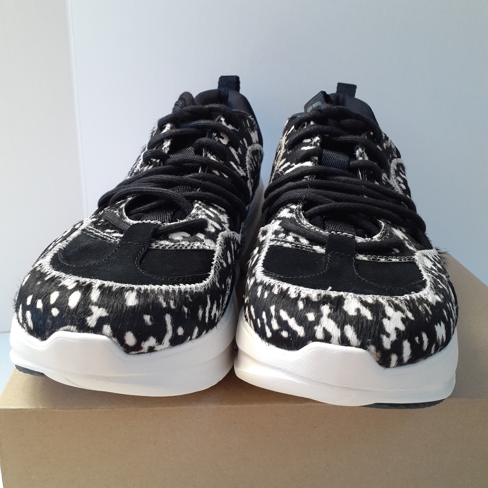 UGG Calle Lace Sneakers Sz 8.5 - Picture 5 of 9
